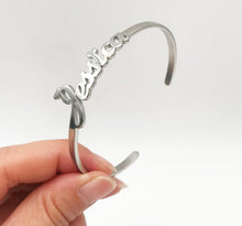 Load image into Gallery viewer, HUAN XUN Stainless Steel Bangle With Jessica Name On It

