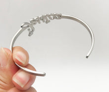 Load image into Gallery viewer, HUAN XUN Stainless Steel Bangle With Jessica Name On It
