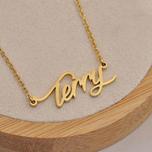 Load image into Gallery viewer, Liv Name Necklace
